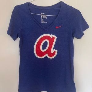 Womens Nike Atlanta Braves T-shirt Medium